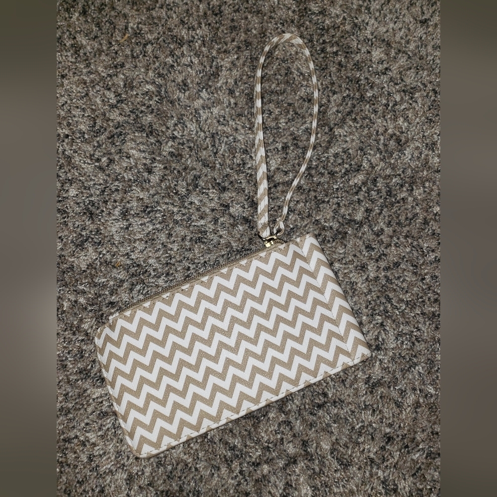 Chateau| Chevron Patterned Double Sided Wallet Wr… - image 4